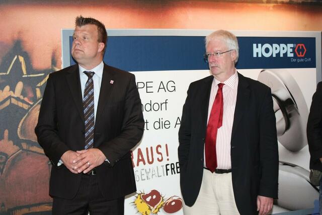 Dr. Lars Witteck und Jörg-Uwe Hahn