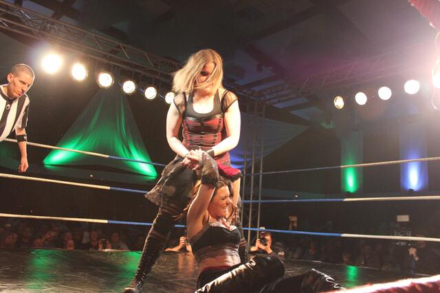Kathie Lea vs. Layla Rose