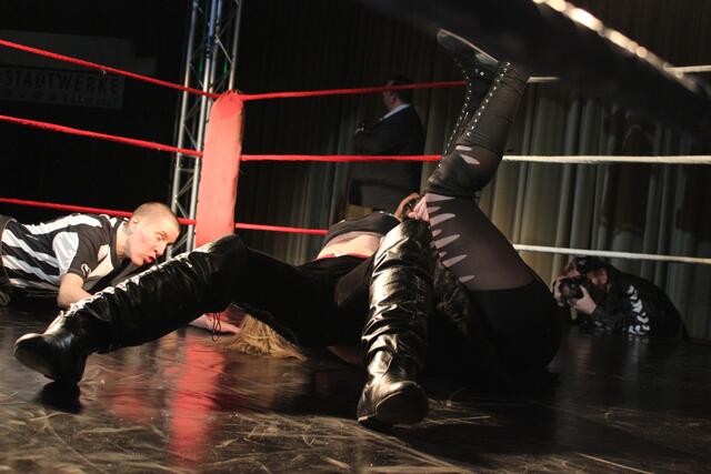 Kathie Lea vs. Layla Rose