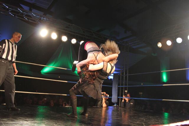 Kathie Lea vs. Layla Rose