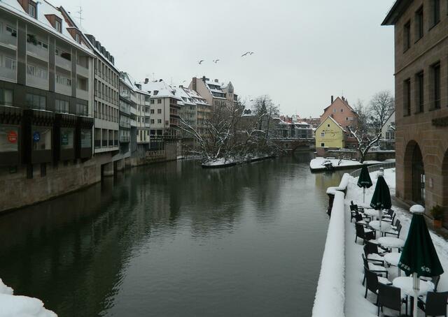 Blick auf die Pegnitz von der Fleichbrücke zur Karlsbrücke