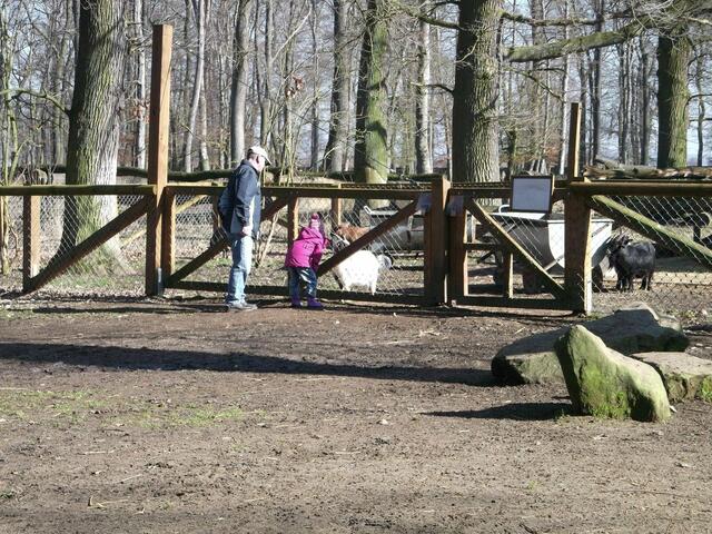 8. Enkeltochter und Opa