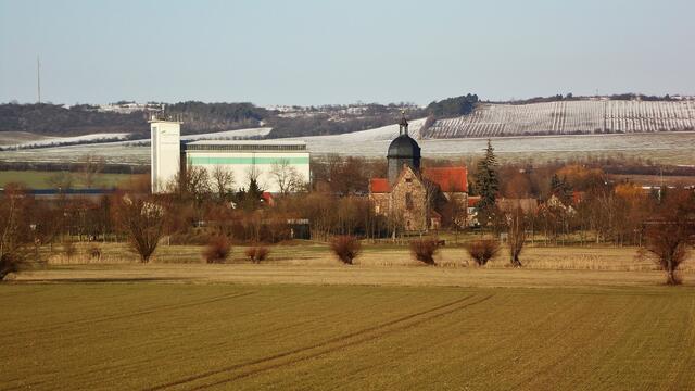 Samstag der 2.3.2013 - Kirche und Getreidesilo von Reinsdorf !