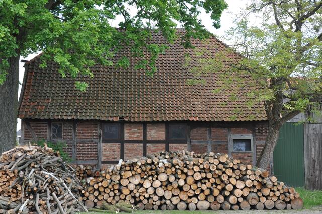 Im Detail - Mellendorf im Burgdorfer Land © OKOK TELEVISION