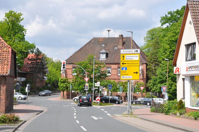 Im Detail - Mellendorf im Burgdorfer Land © OKOK TELEVISION