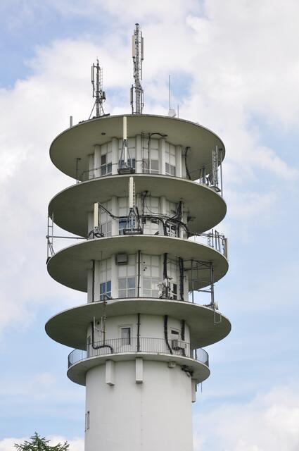 Der Fernmeldeturm - Im Detail - Mellendorf im Burgdorfer Land © OKOK TELEVISION