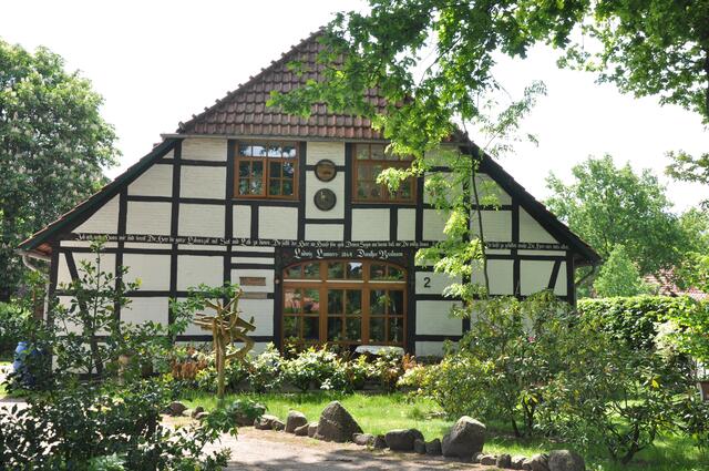 Im Detail - Meitze im Burgdorfer Land © OKOK TELEVISION
