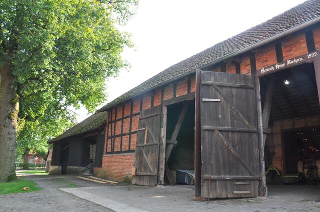 Im Detail - Wennebostel im Burgdorfer Land © OKOK TELEVISION