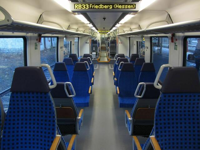 Innenraum im neuen Mittelhessen-Express