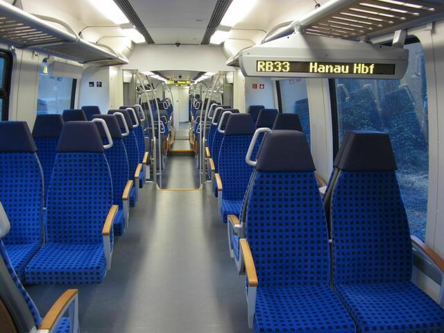 Innenraum im neuen Mittelhessen-Express