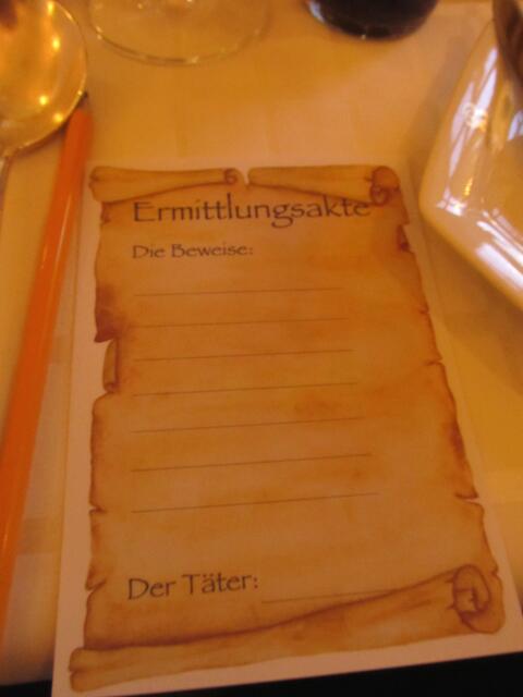 Jeder bekam einen Zettel. Der Täter: Name sollte ziemlich zum Schluss aufgeschrieben werden.