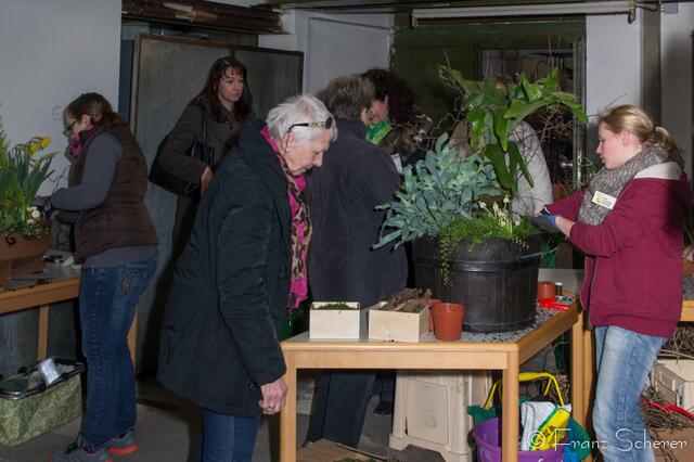 20. Jugendwettkampf 2013 der Floristen-Auszubildenden im Bezirk Schwaben-Mitte.