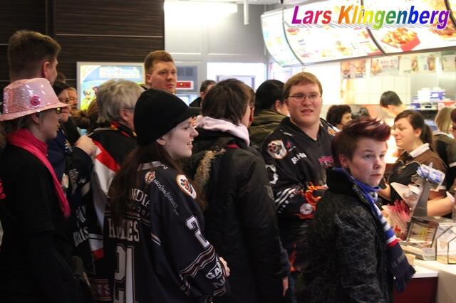 wo die Angestellten mächtig ins Rotieren kamen, als 600Fans Hunger hatten