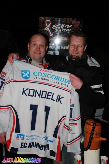 Roman Kondelik (ehem. Indians Torwart) stellte genauso wie ...