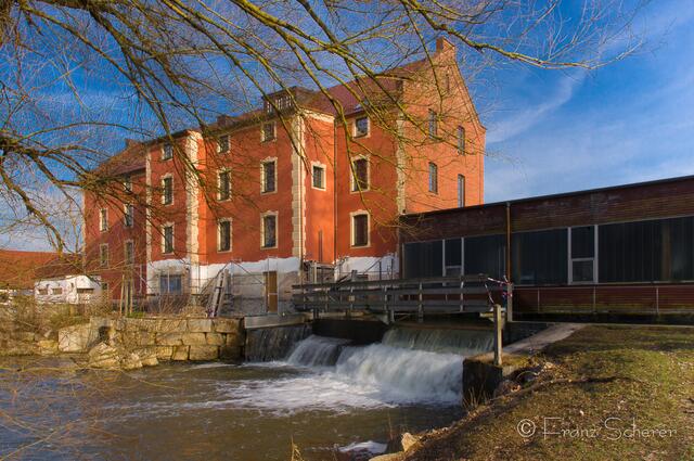 Die Gailenbacher Mühle bei Täfertingen in Gersthofen bei Augsburg. In diesem romantischen Ambiente ist die Trensdschmiede Grande Via zuhause.