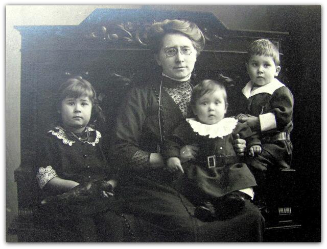 Stieftochter von Helene mit Kinder