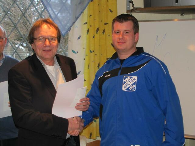 Eberhard Wacker mit Nico Adebar TSG Ahlten