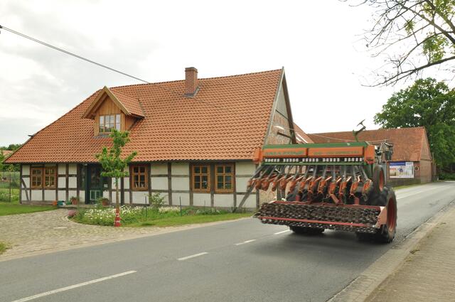 Im Detail - Negenborn im Burgdorfer Land © OKOK TELEVISION