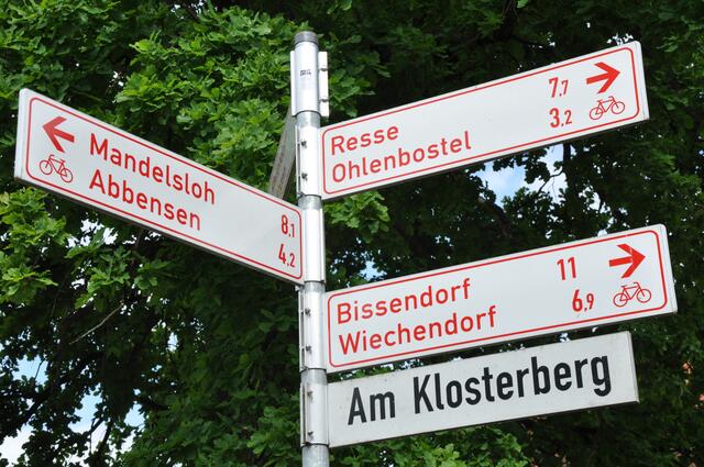 Im Detail - Negenborn im Burgdorfer Land © OKOK TELEVISION
