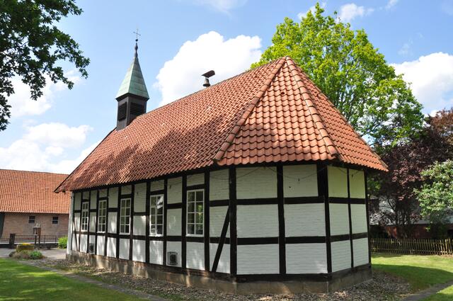 Im Detail - Negenborn im Burgdorfer Land © OKOK TELEVISION