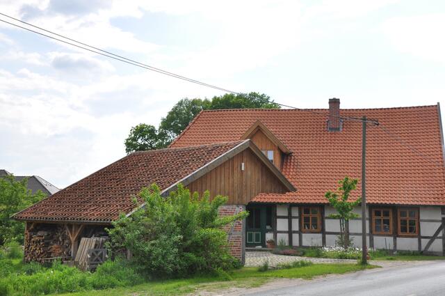 Im Detail - Negenborn im Burgdorfer Land © OKOK TELEVISION