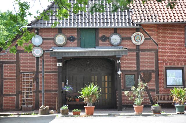 Im Detail - Negenborn im Burgdorfer Land © OKOK TELEVISION