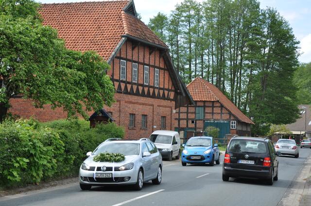 Im Detail - Negenborn im Burgdorfer Land © OKOK TELEVISION