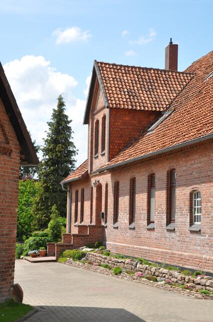Im Detail - Negenborn im Burgdorfer Land © OKOK TELEVISION
