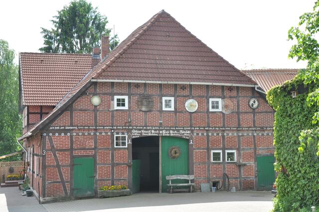 Im Detail - Negenborn im Burgdorfer Land © OKOK TELEVISION