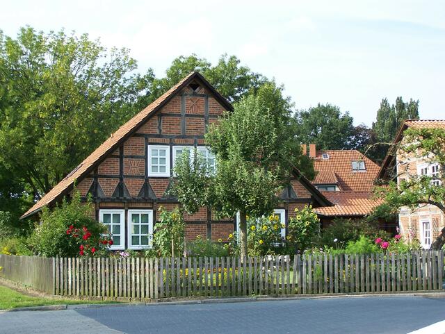 Im Detail - Wennebostel im Burgdorfer Land © OKOK TELEVISION
