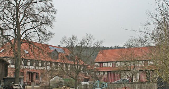 Wohnhaus und Scheune
