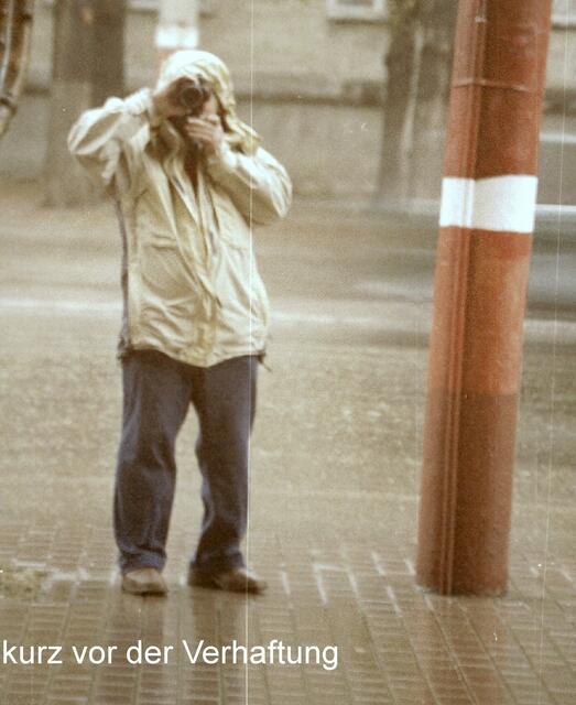wegen fotografierens eines Bankgebäudes in Saratov