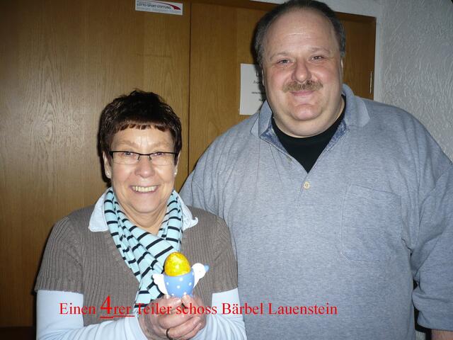 Sportleiter Andreas Schnabel gratuliert