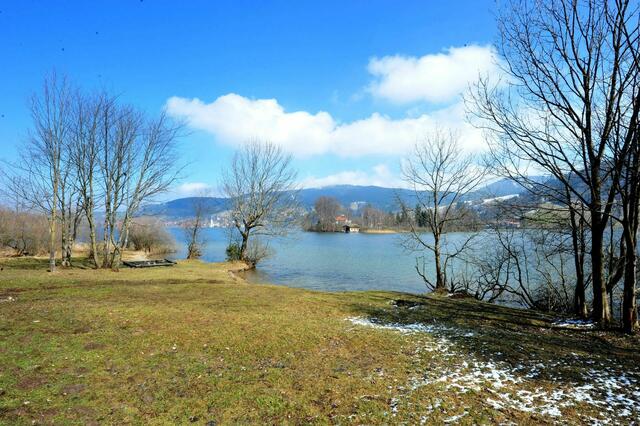 Blick auf die Insel Wörth