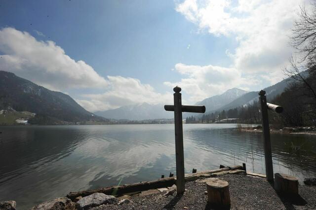 Blick auf die Burgruine Hohenwaldeck