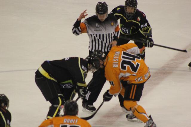 United North Stars vs. Grizzly Adams Wolfsburg 2:2 (2:2)