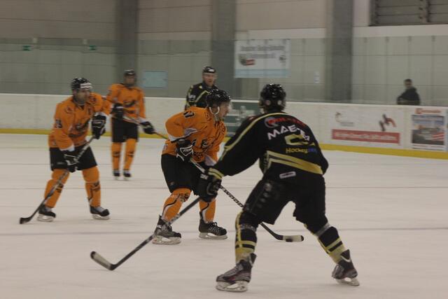 United North Stars vs. Grizzly Adams Wolfsburg 2:4 (2:2/ 0:2)