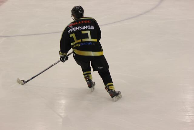 United North Stars vs. Grizzly Adams Wolfsburg 2:2 (2:2)