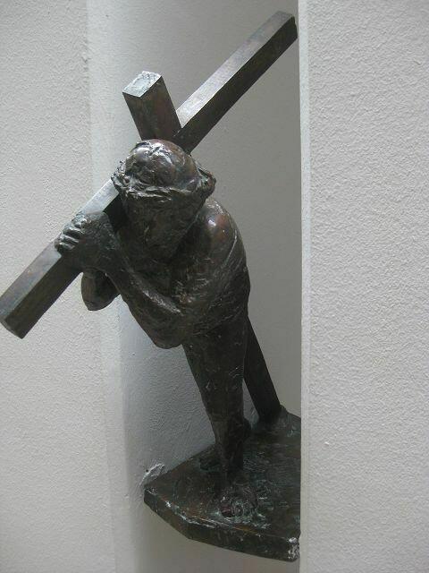 Jesus trägt sein Kreuz