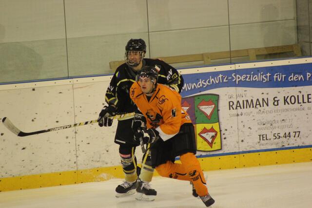 United North Stars vs. Grizzly Adams Wolfsburg 2:2 (2:2)
