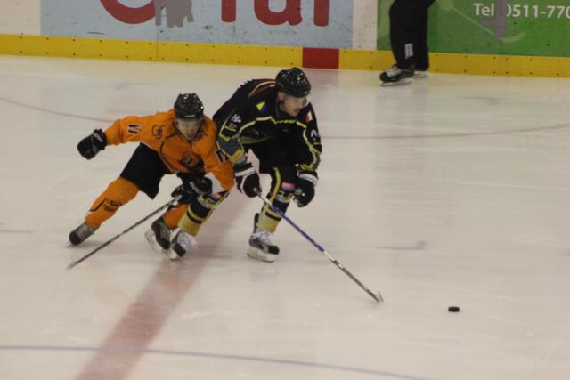 United North Stars vs. Grizzly Adams Wolfsburg 3:5 (2:2/ 0:2/ 1:1)