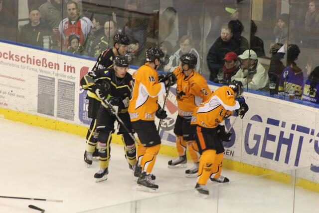 United North Stars vs. Grizzly Adams Wolfsburg 3:5 (2:2/ 0:2/ 1:1)