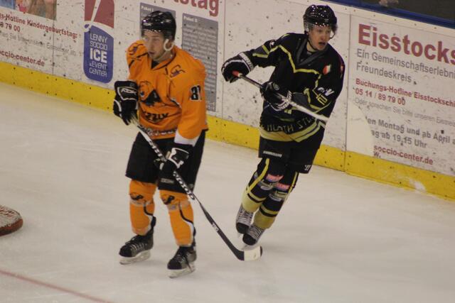 United North Stars vs. Grizzly Adams Wolfsburg 3:5 (2:2/ 0:2/ 1:1)