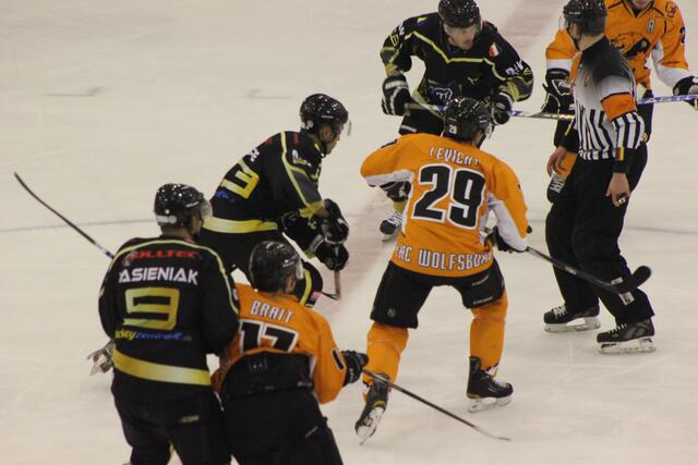 United North Stars vs. Grizzly Adams Wolfsburg 3:5 (2:2/ 0:2/ 1:1)