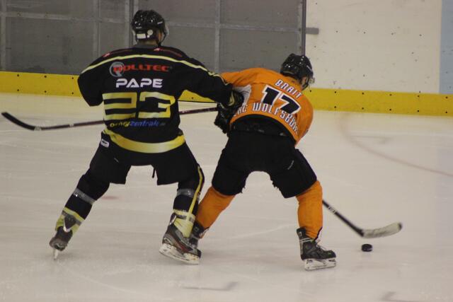 United North Stars vs. Grizzly Adams Wolfsburg 3:5 (2:2/ 0:2/ 1:1)