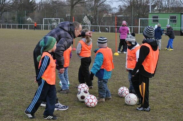 Da hinten kommen die Bälle wieder in die Tasche