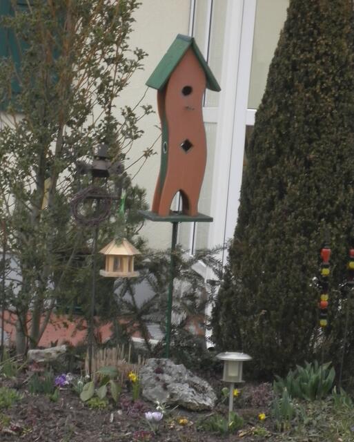 Und noch ein Vogelhaus!