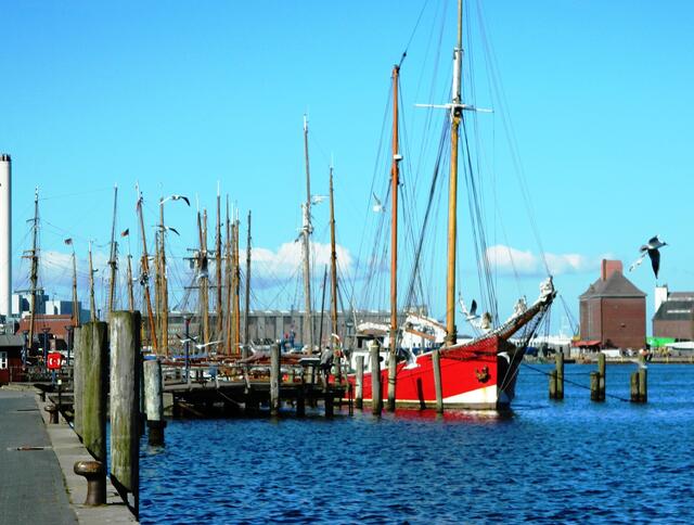Bis 1979 war es auf der Nordsee in aktivem Dienst.