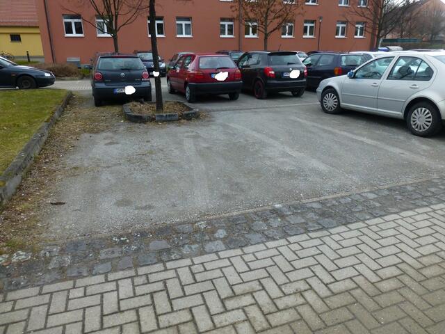 FREIE Parkplätze massenhaft ...