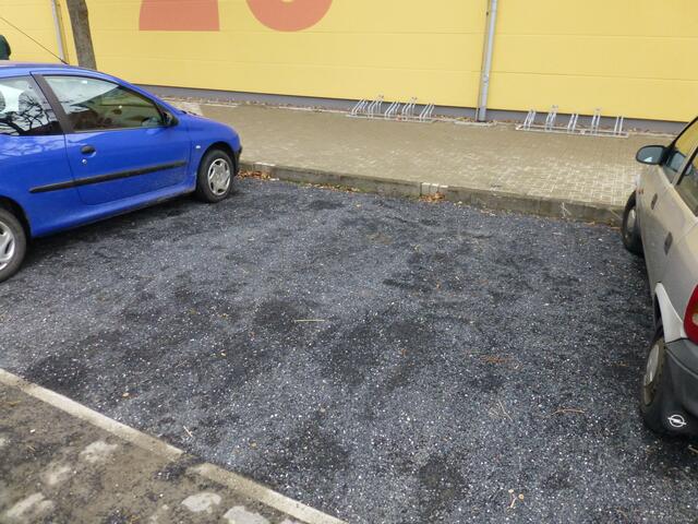 FREIE Parkplätze ....